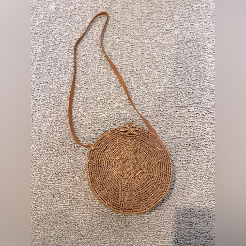 Amazon straw round cross body bag